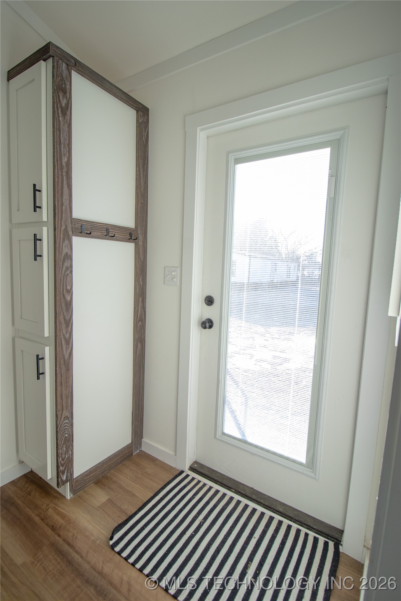 421317 E 1168 Property Photo 17