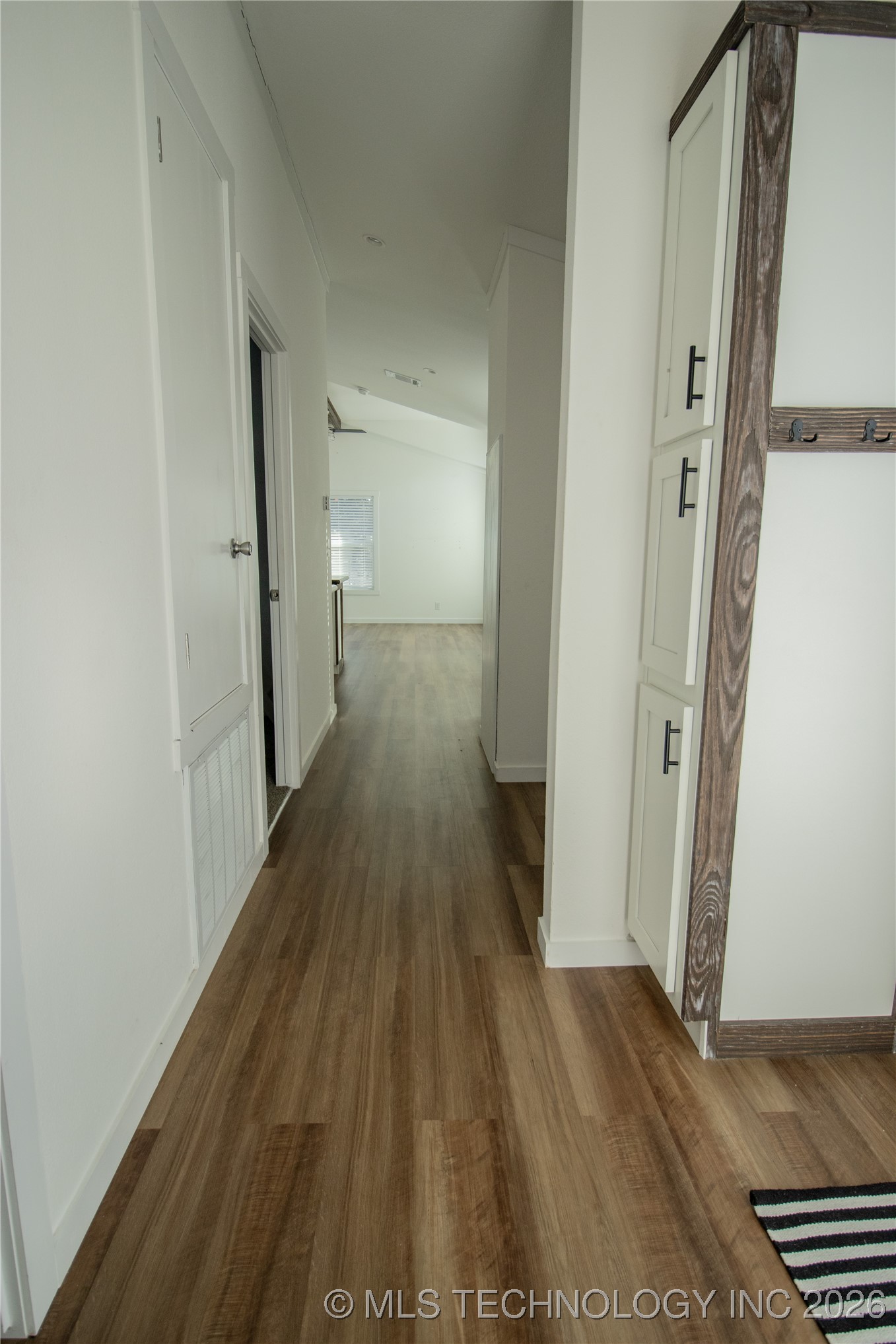 421317 E 1168 Property Photo 19