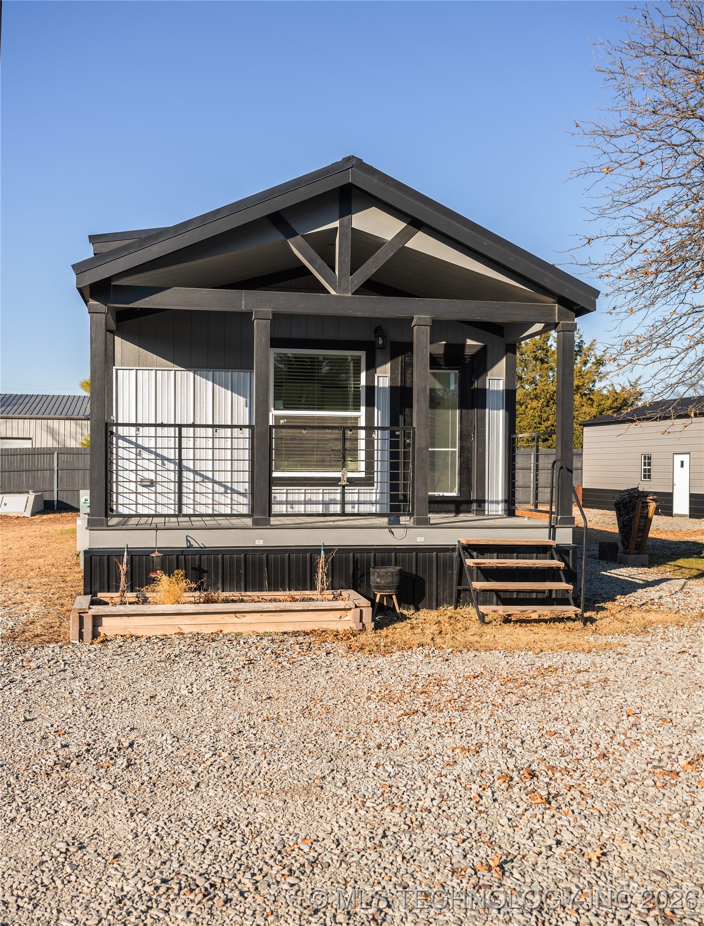 421317 E 1168 Property Photo 20