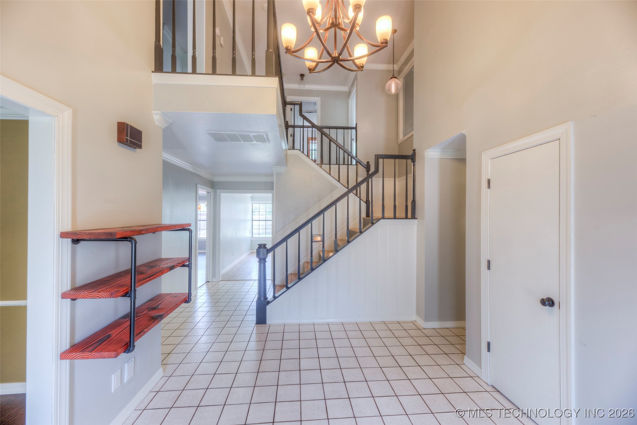 7316 E 85th Street Property Photo 4