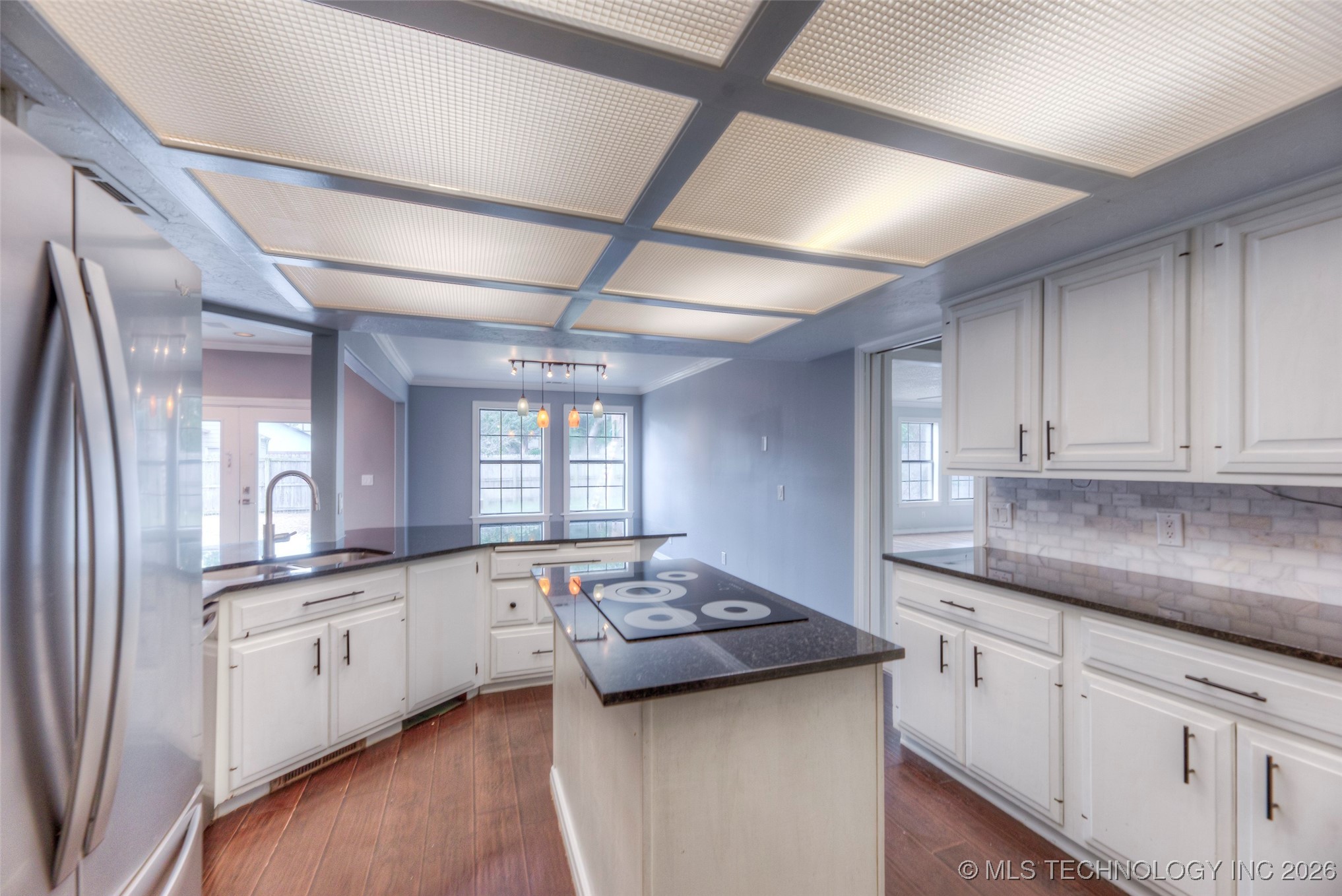 7316 E 85th Street Property Photo 10