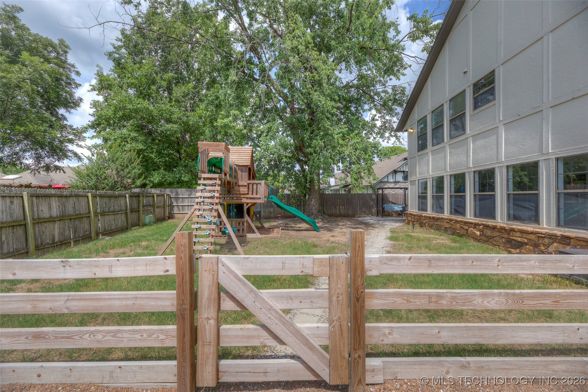 7316 E 85th Street Property Photo 45