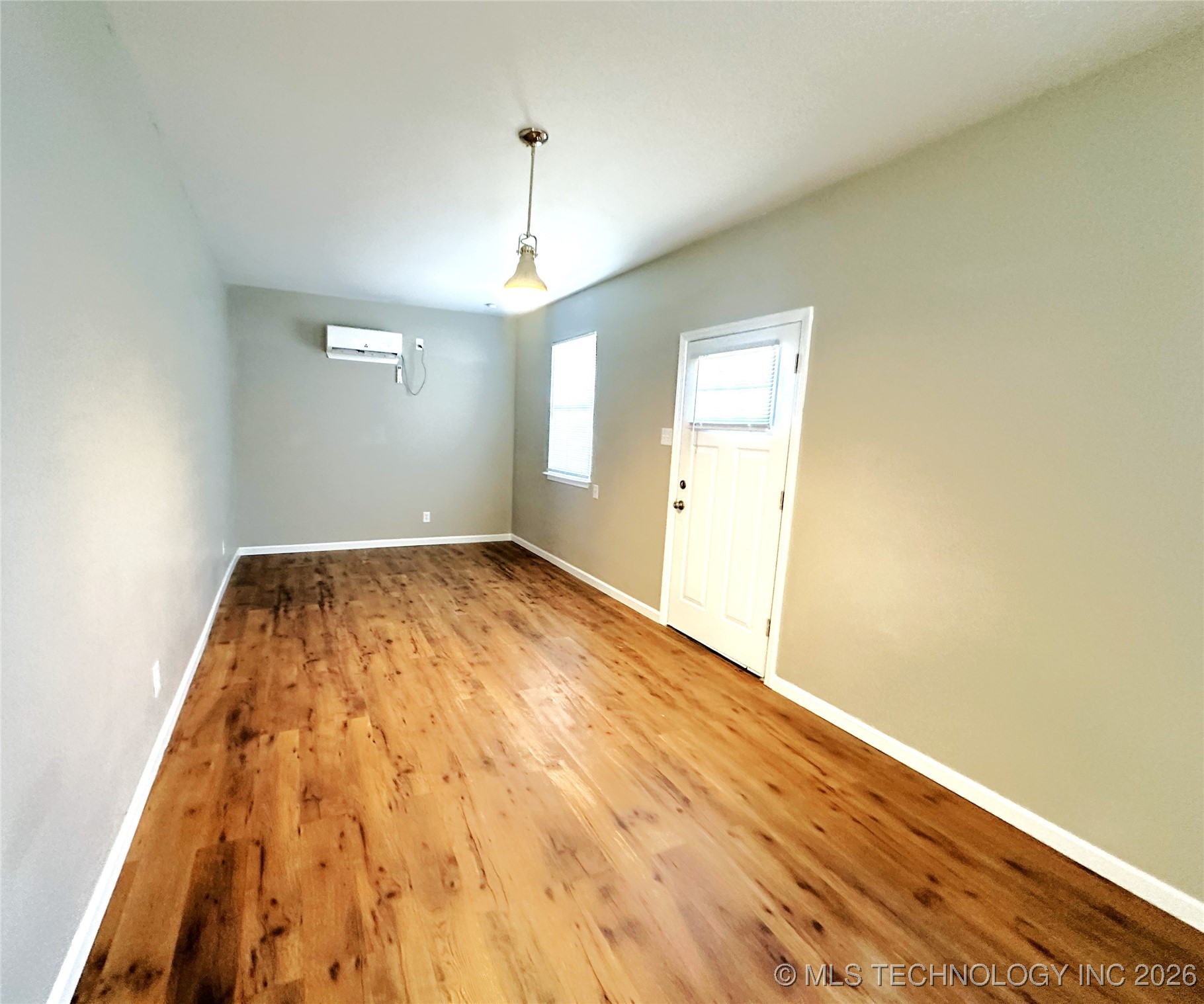 28 Country Club Drive Property Photo 17