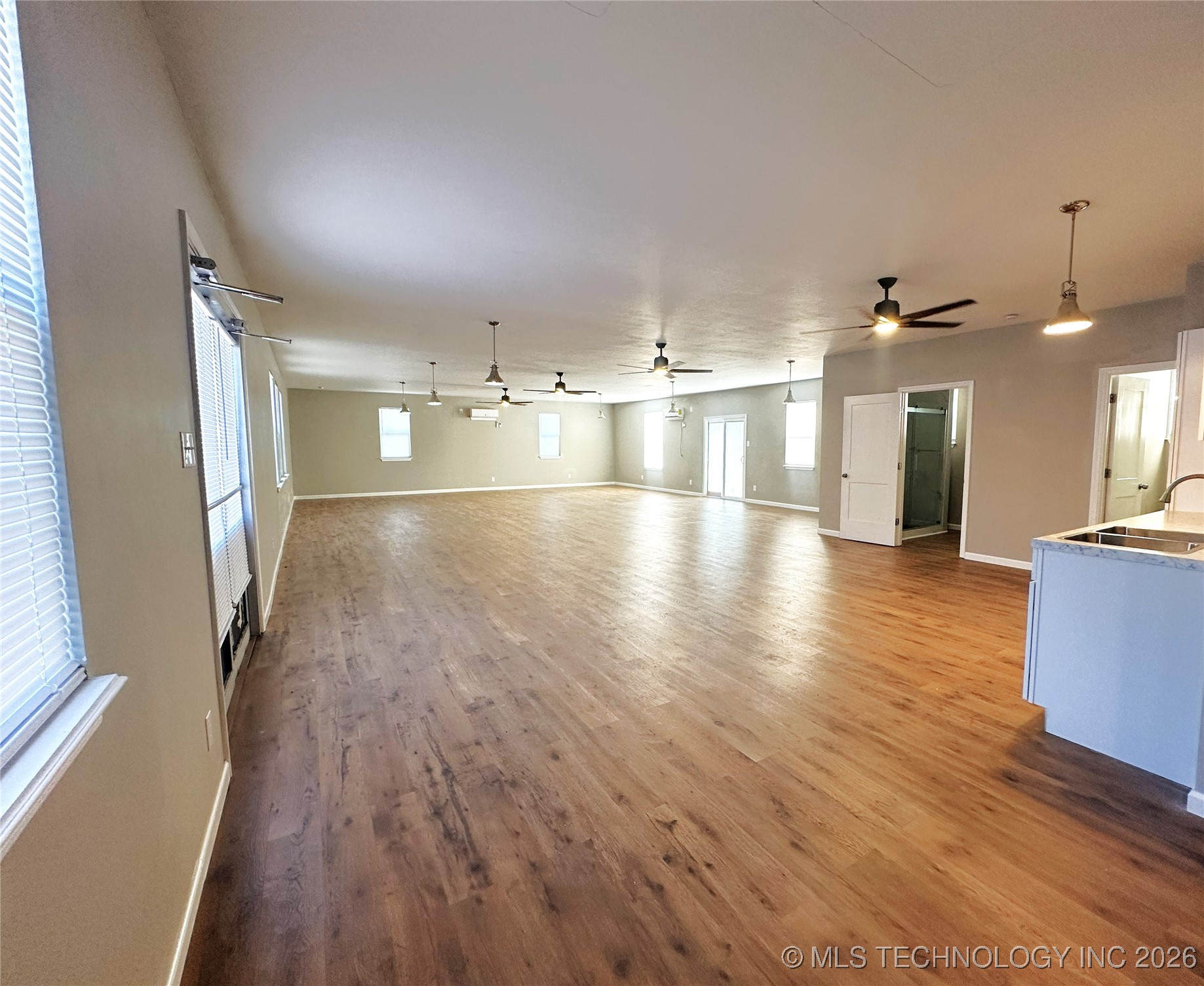 28 Country Club Drive Property Photo 18