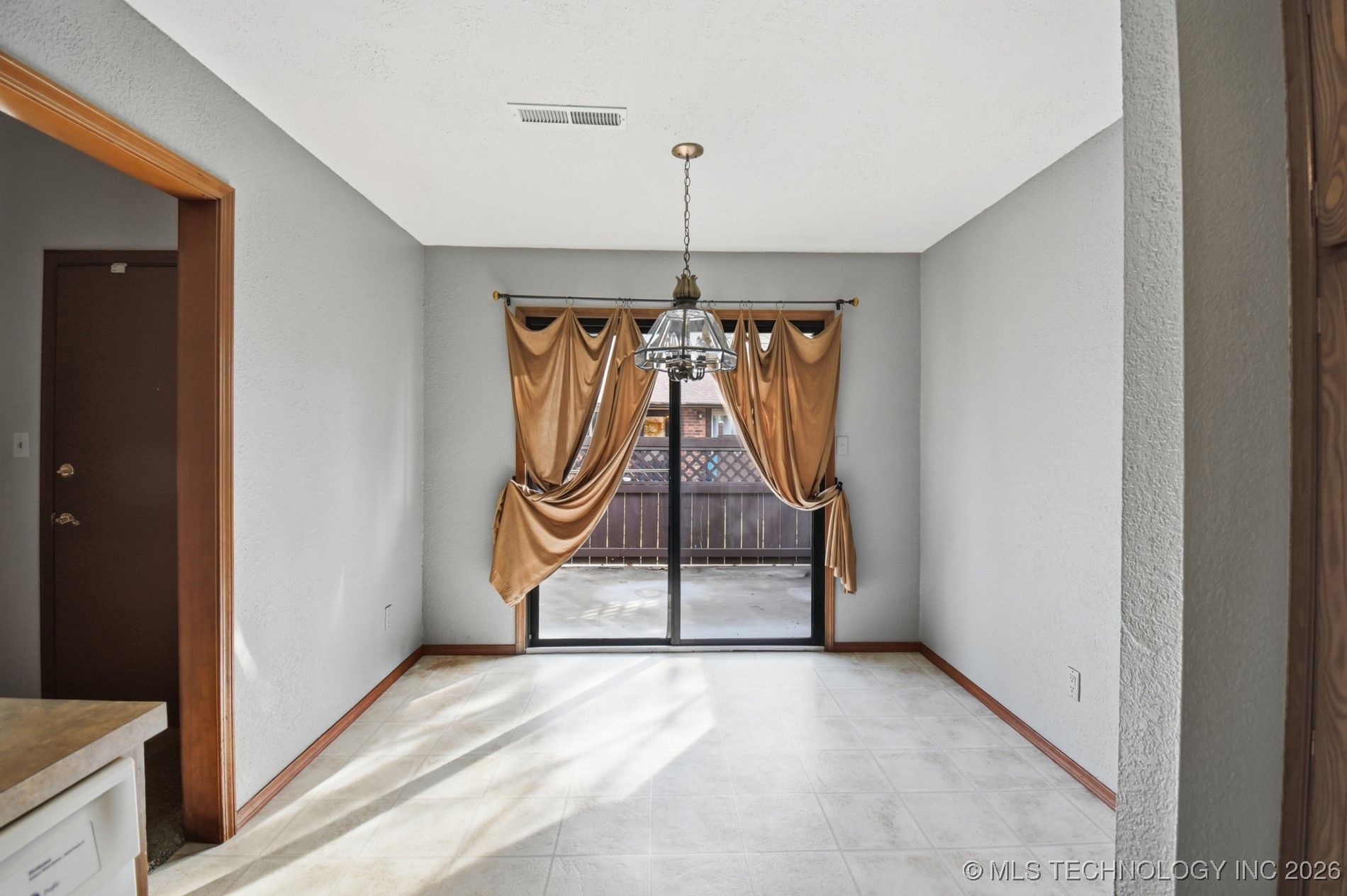 1236 S 110th East Avenue 3b Property Photo 14