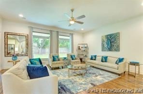 2827 E 103rd Place Property Photo 13