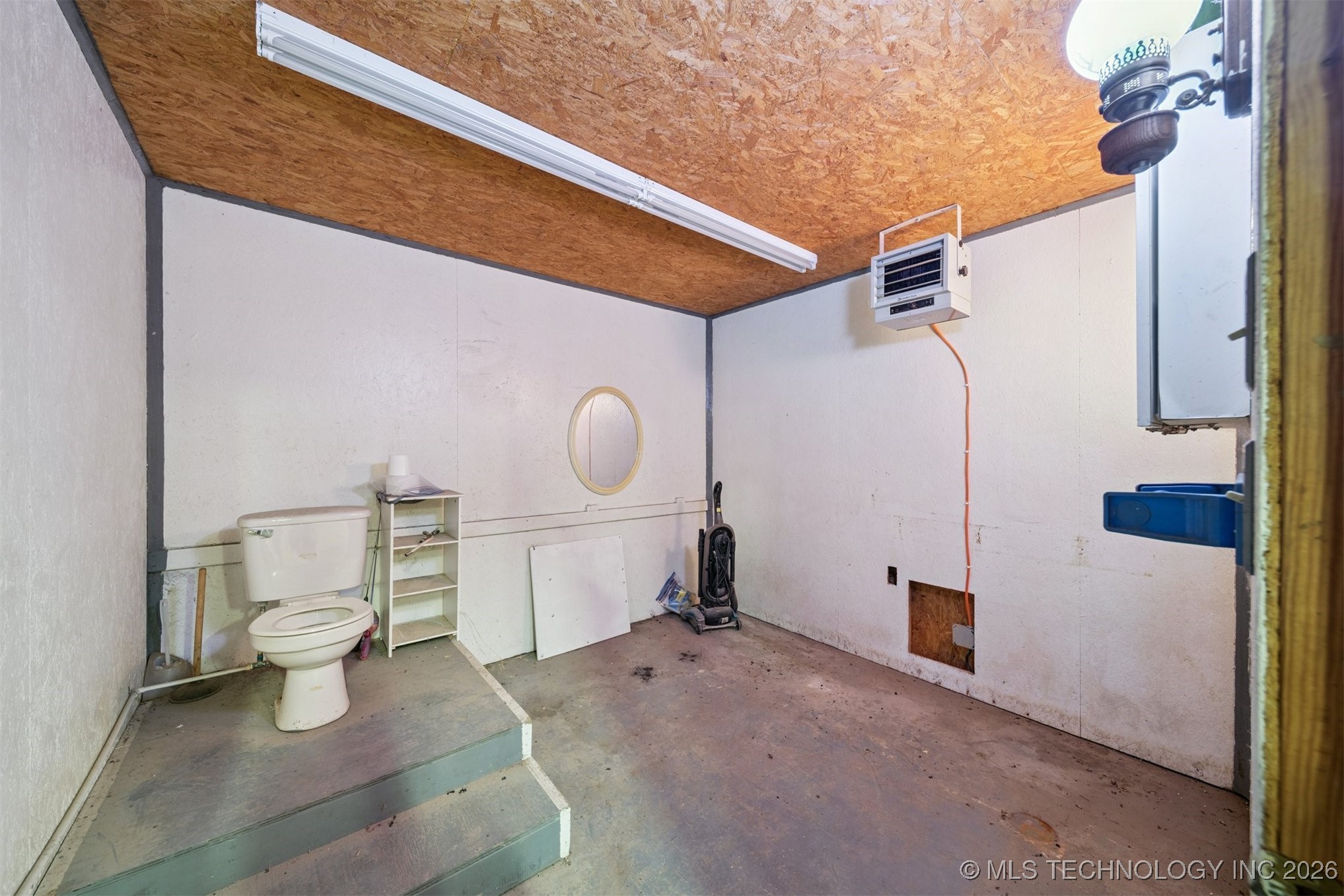 5401 N 435 Property Photo 39