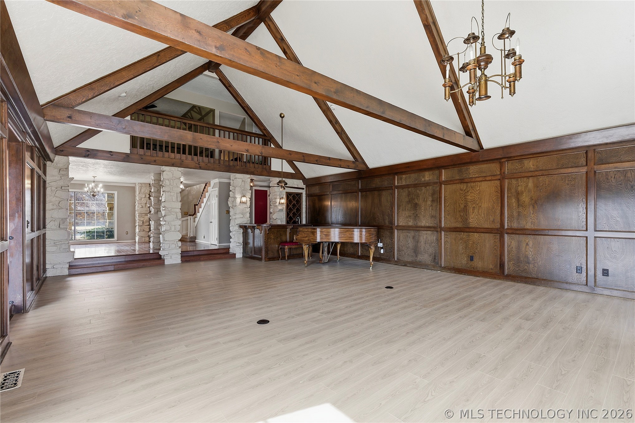 105 Mockingbird Lane Property Photo 15