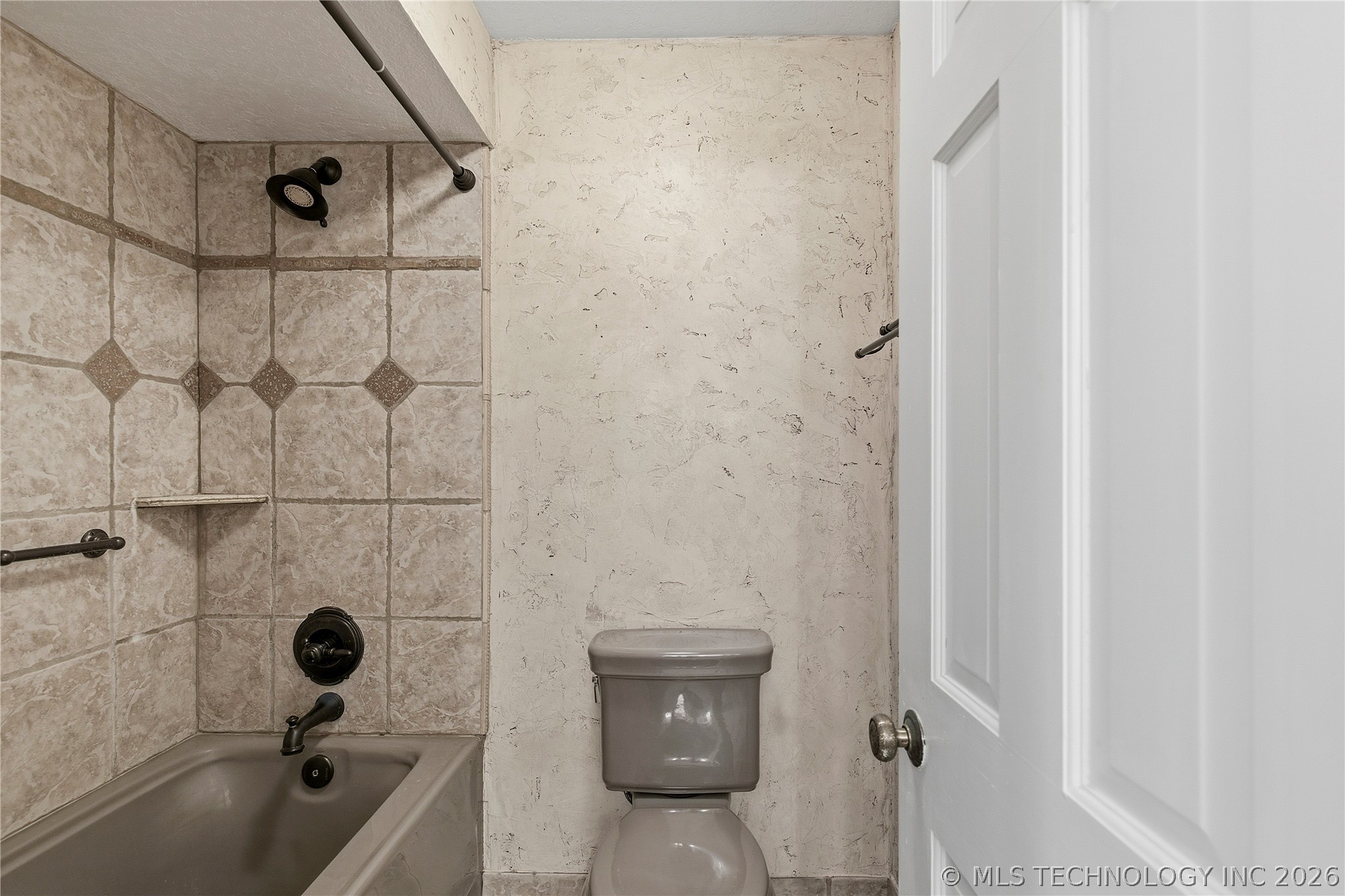 105 Mockingbird Lane Property Photo 30