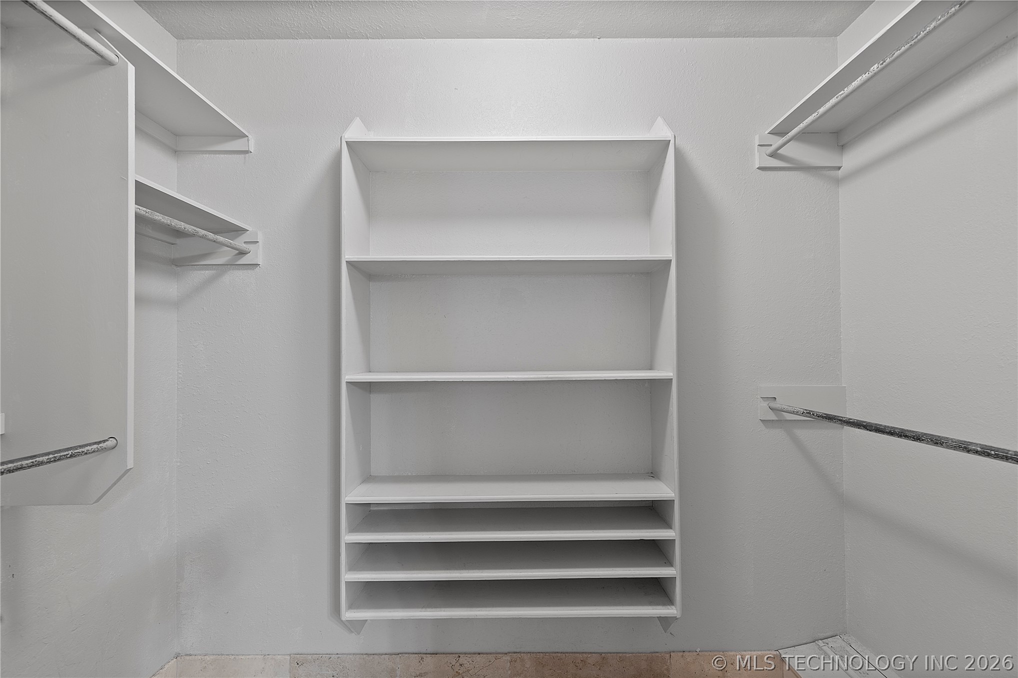 105 Mockingbird Lane Property Photo 41