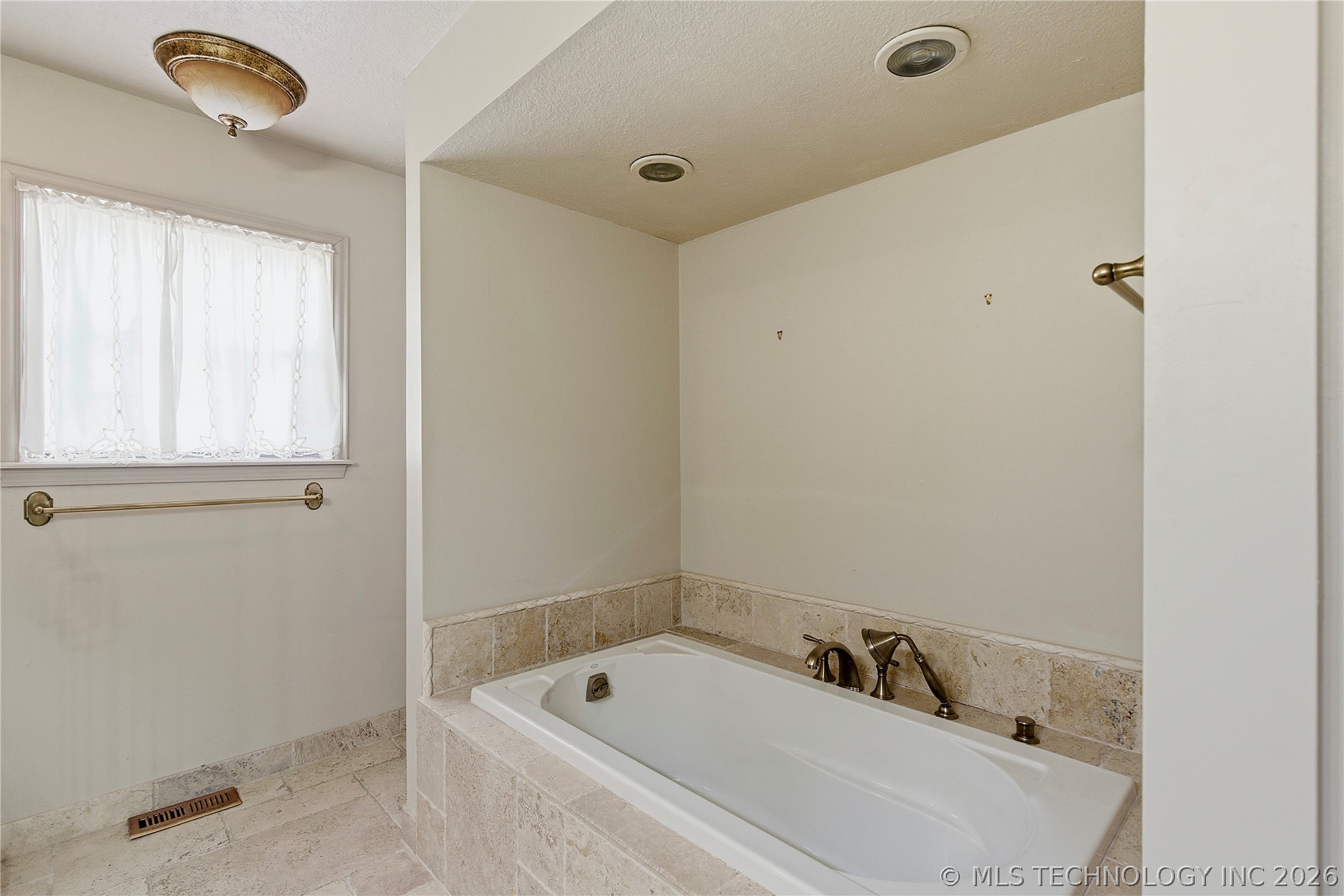 105 Mockingbird Lane Property Photo 45