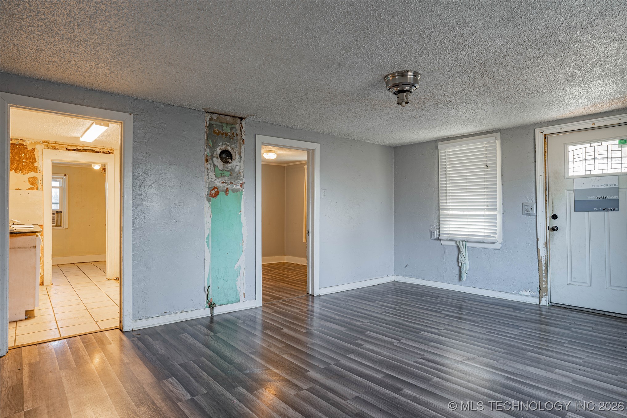 4743 E 6th Street Property Photo 7