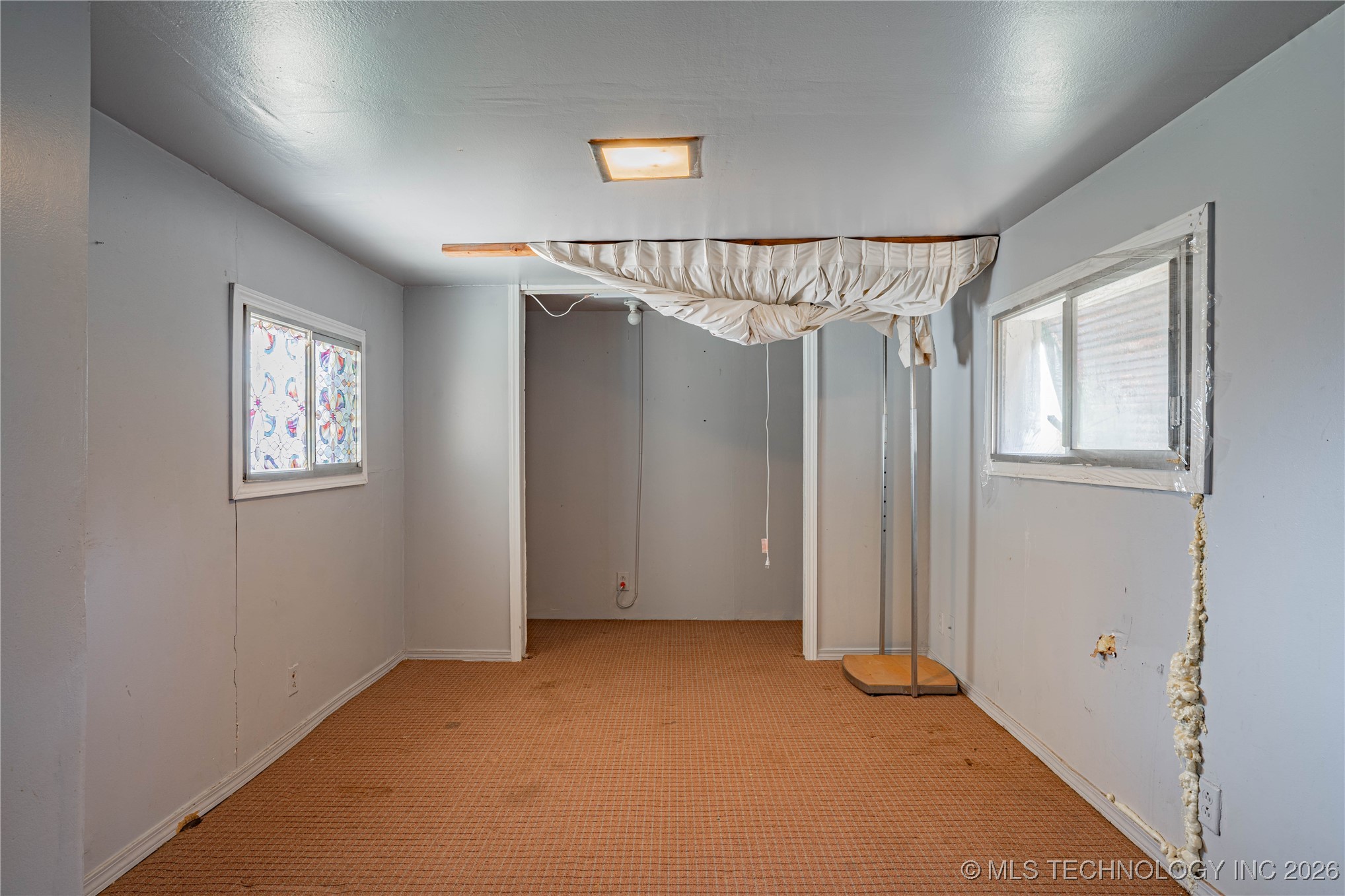 4743 E 6th Street Property Photo 8