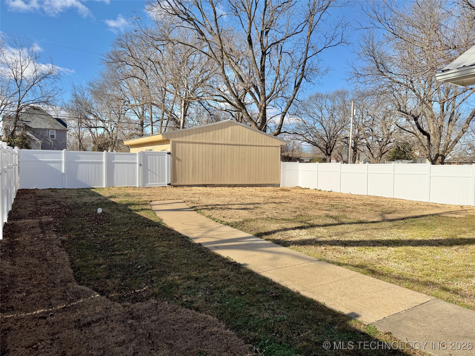 539 N Gunter Street Property Photo 17