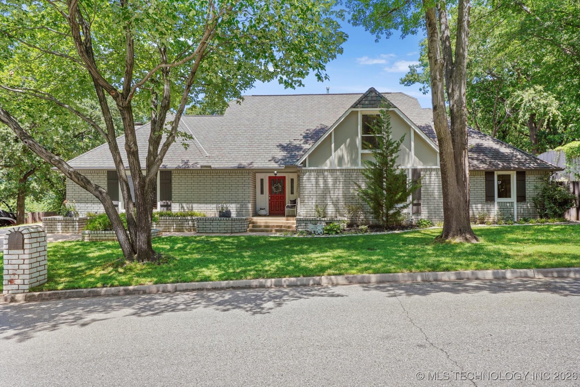 4335 E 87th Street Property Photo 1