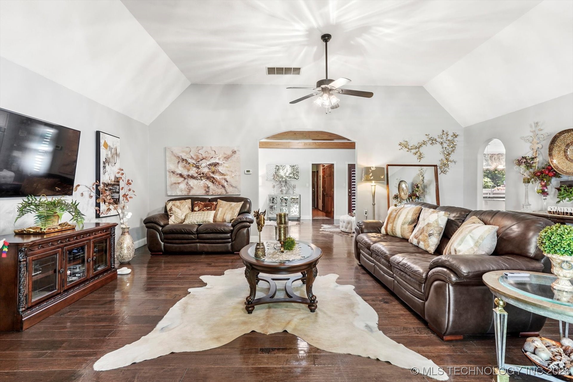 4335 E 87th Street Property Photo 7