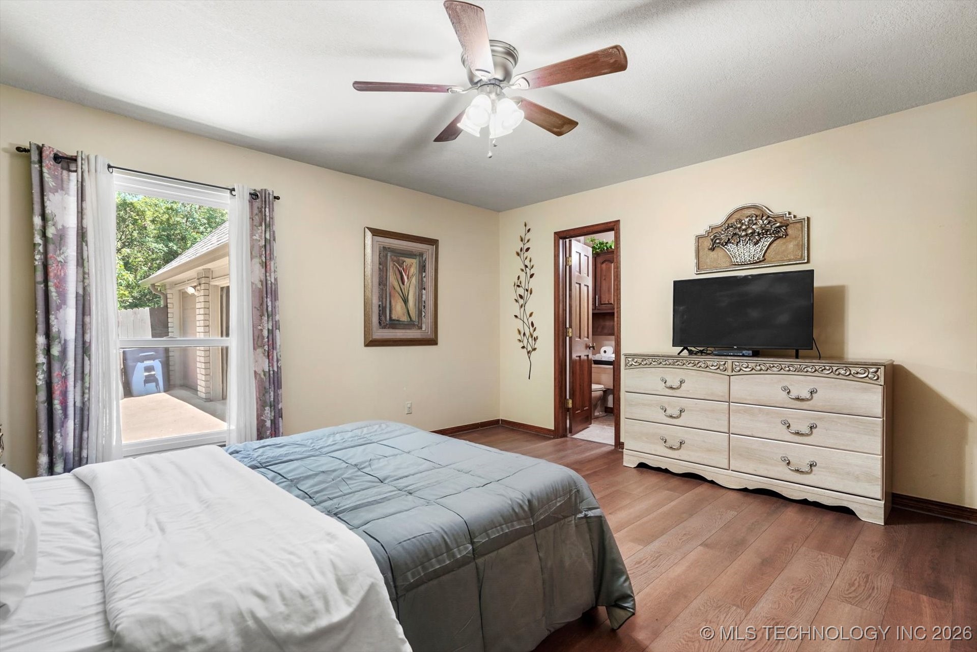 4335 E 87th Street Property Photo 25