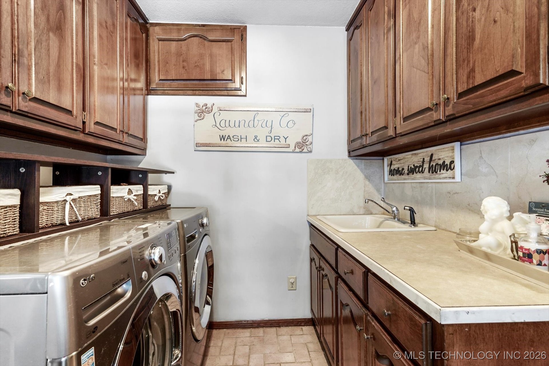 4335 E 87th Street Property Photo 27