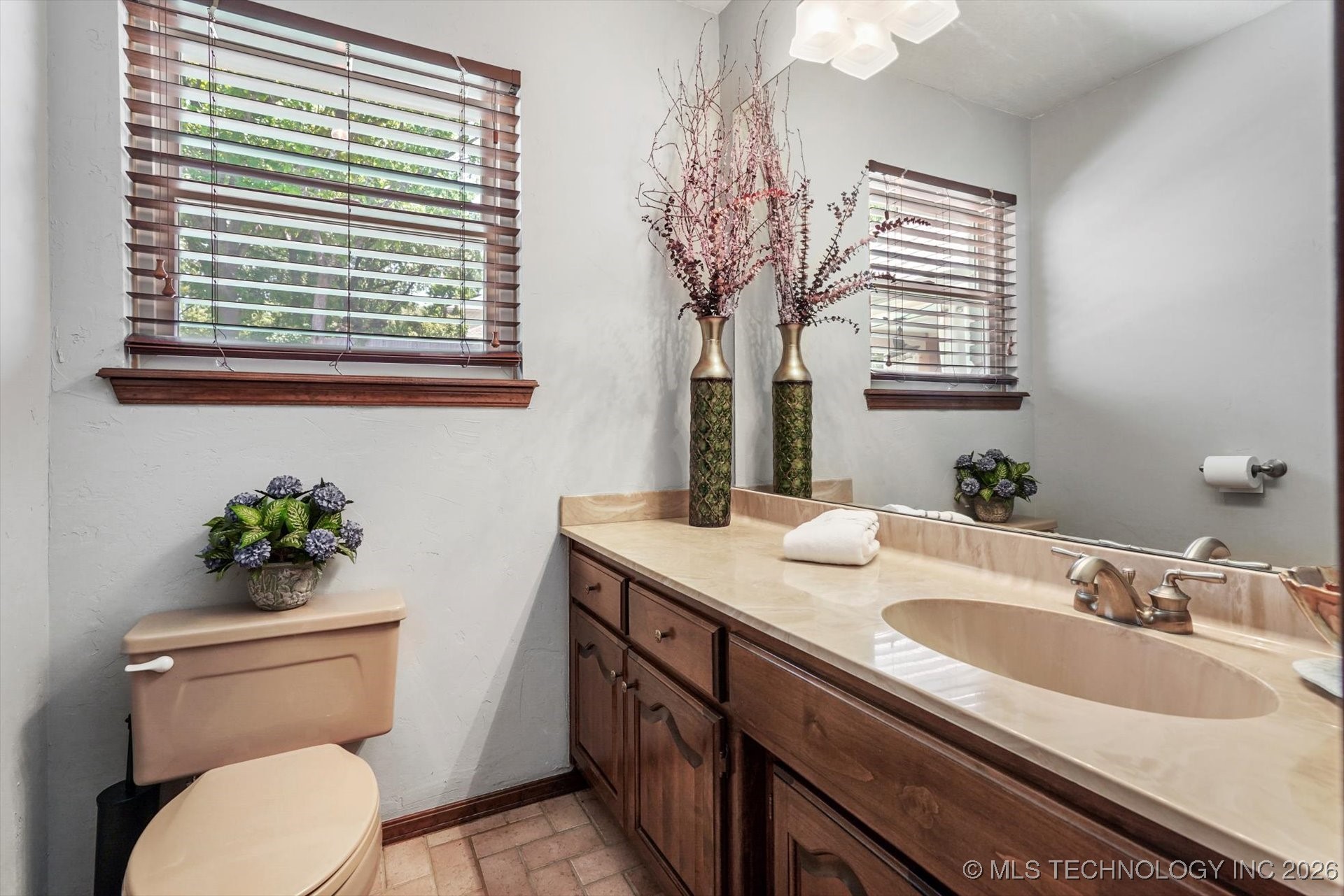 4335 E 87th Street Property Photo 28