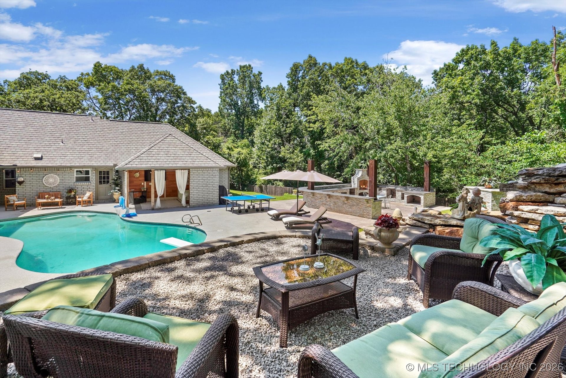 4335 E 87th Street Property Photo 46