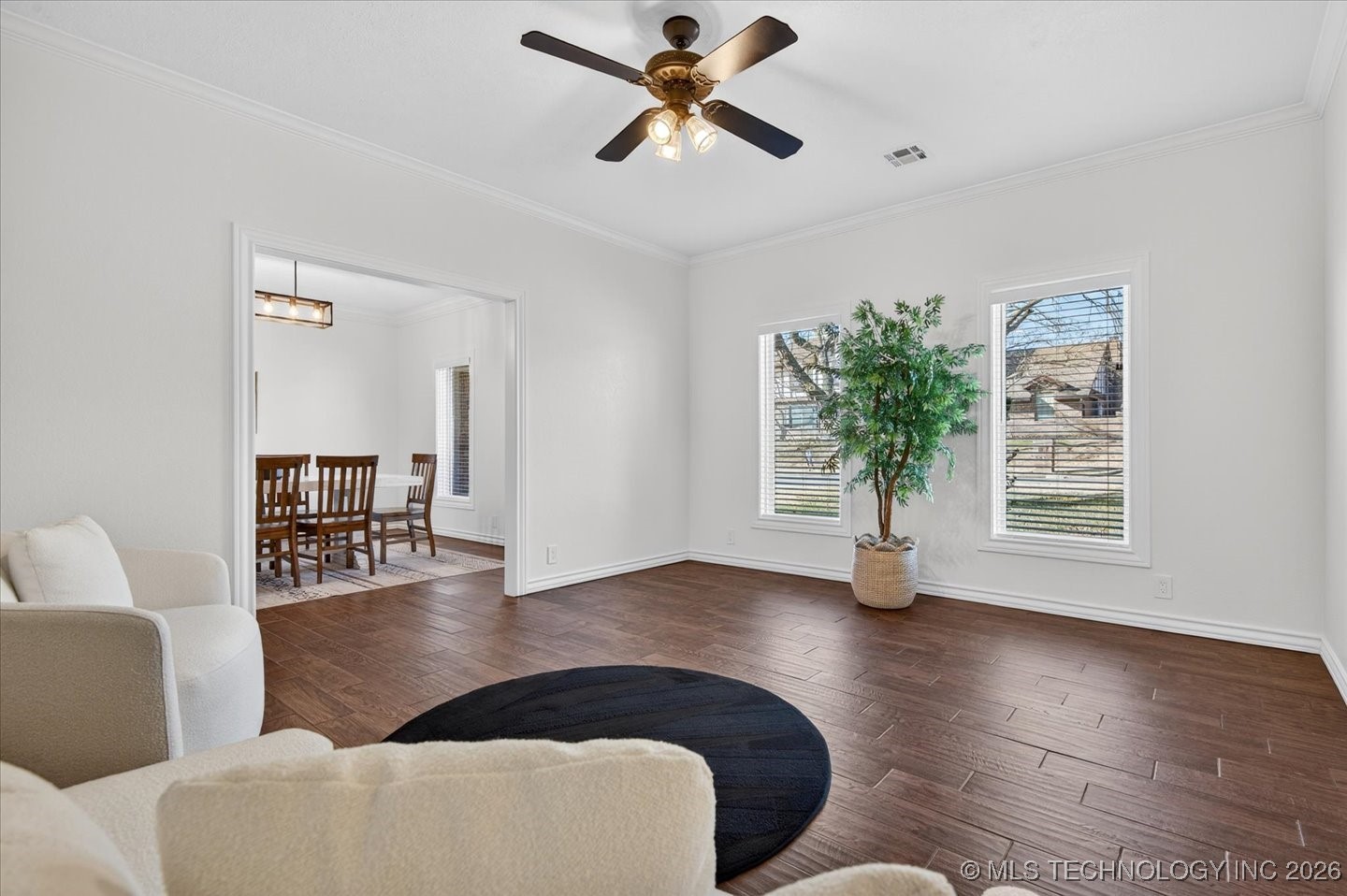 2924 Claremont Drive Property Photo 5