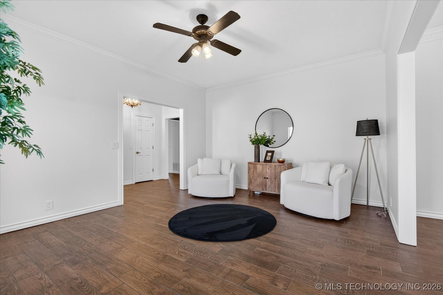 2924 Claremont Drive Property Photo 6