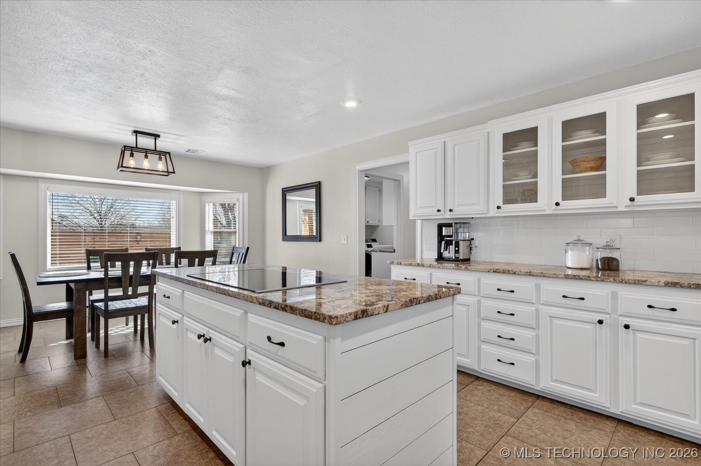 2924 Claremont Drive Property Photo 12