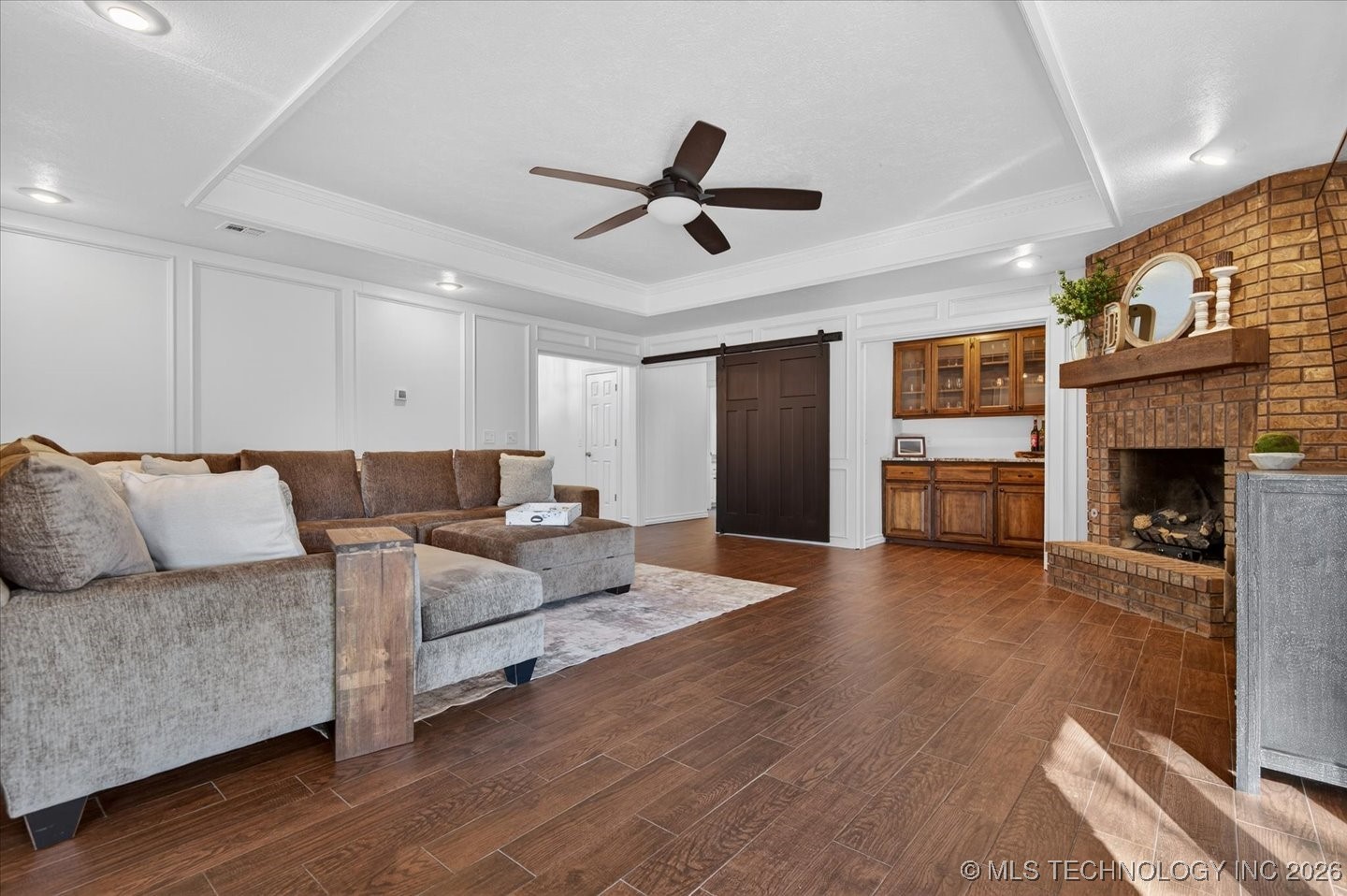 2924 Claremont Drive Property Photo 17