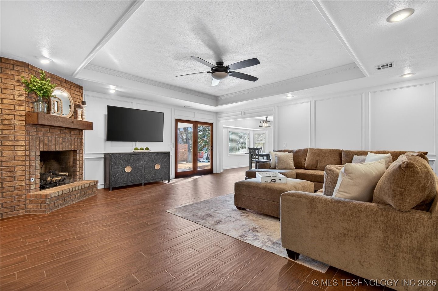 2924 Claremont Drive Property Photo 20