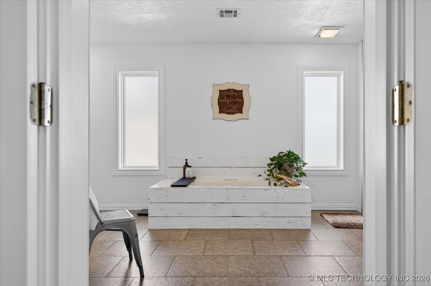 2924 Claremont Drive Property Photo 24