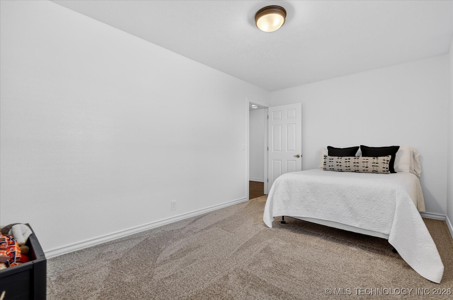 2924 Claremont Drive Property Photo 32