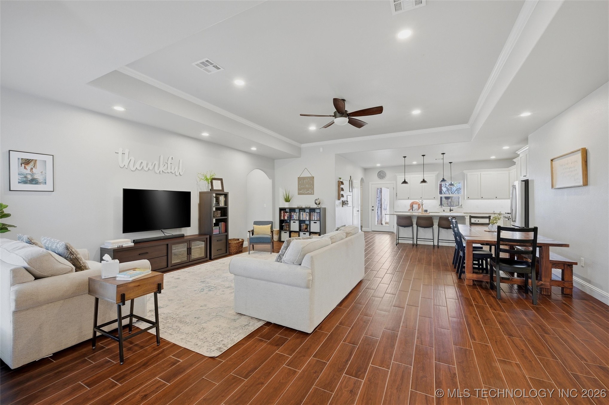 1110 N 49th Avenue Property Photo 7