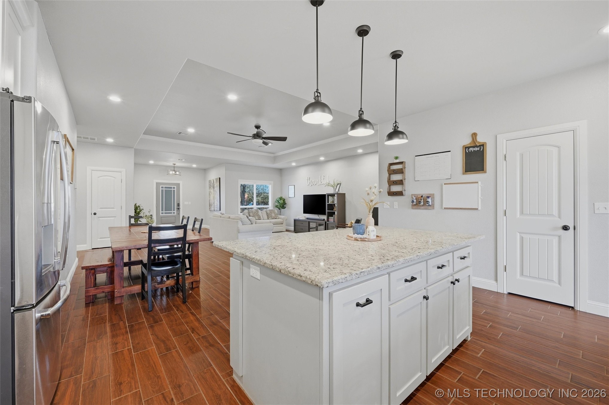 1110 N 49th Avenue Property Photo 15