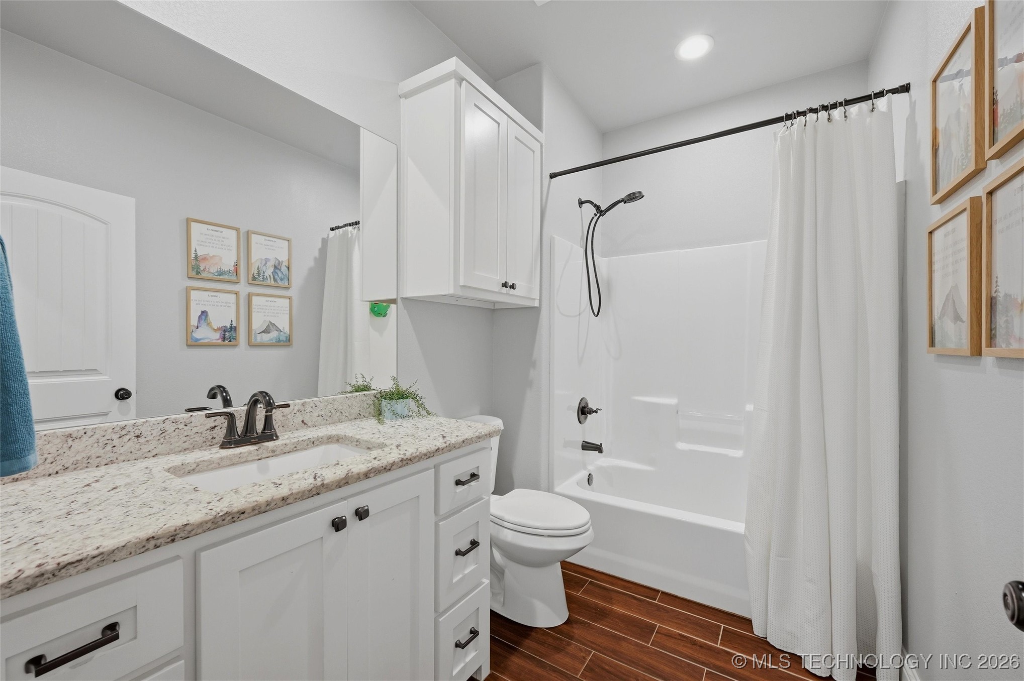 1110 N 49th Avenue Property Photo 22