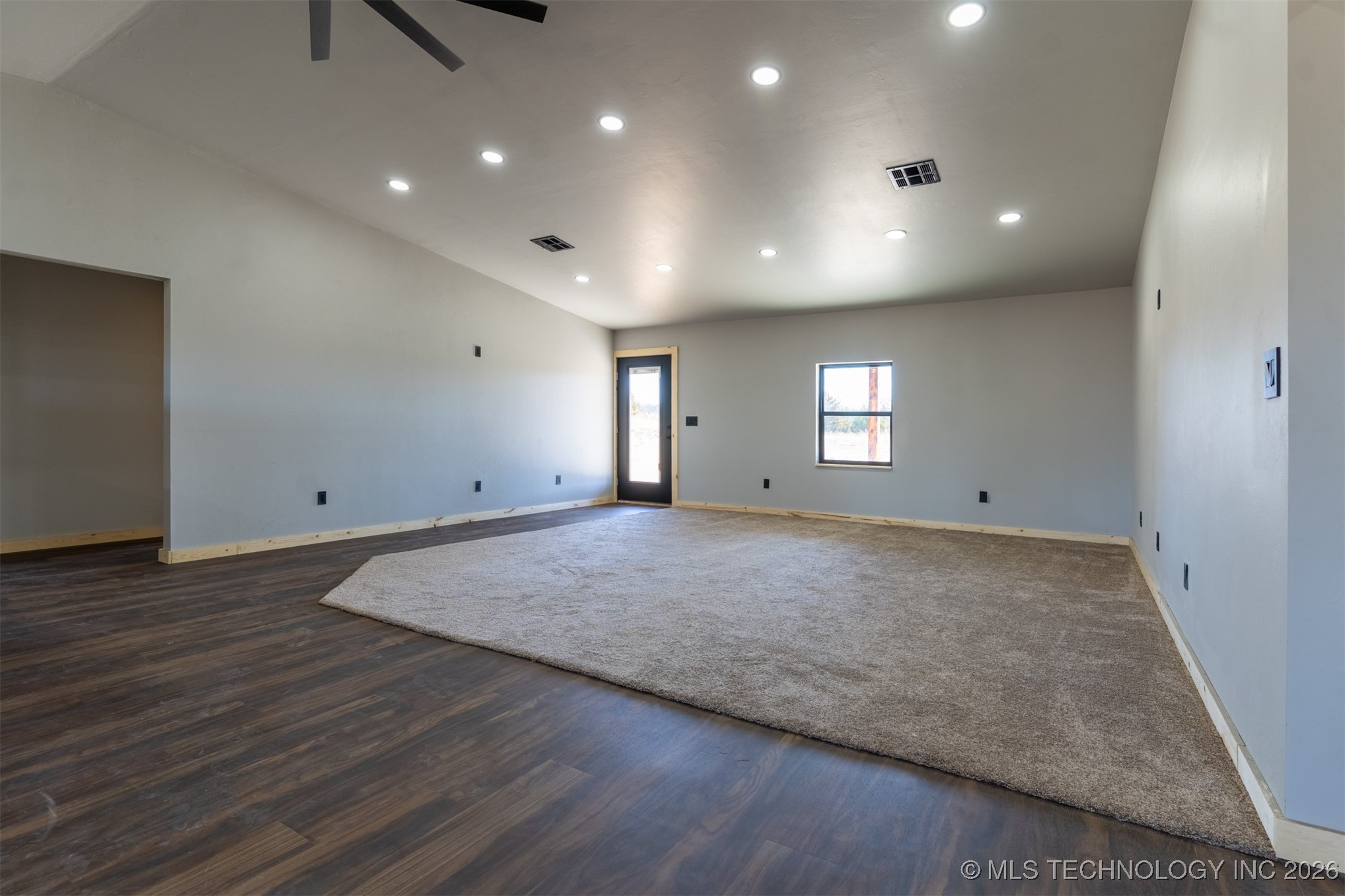 52368 W 148th Street S Property Photo 4