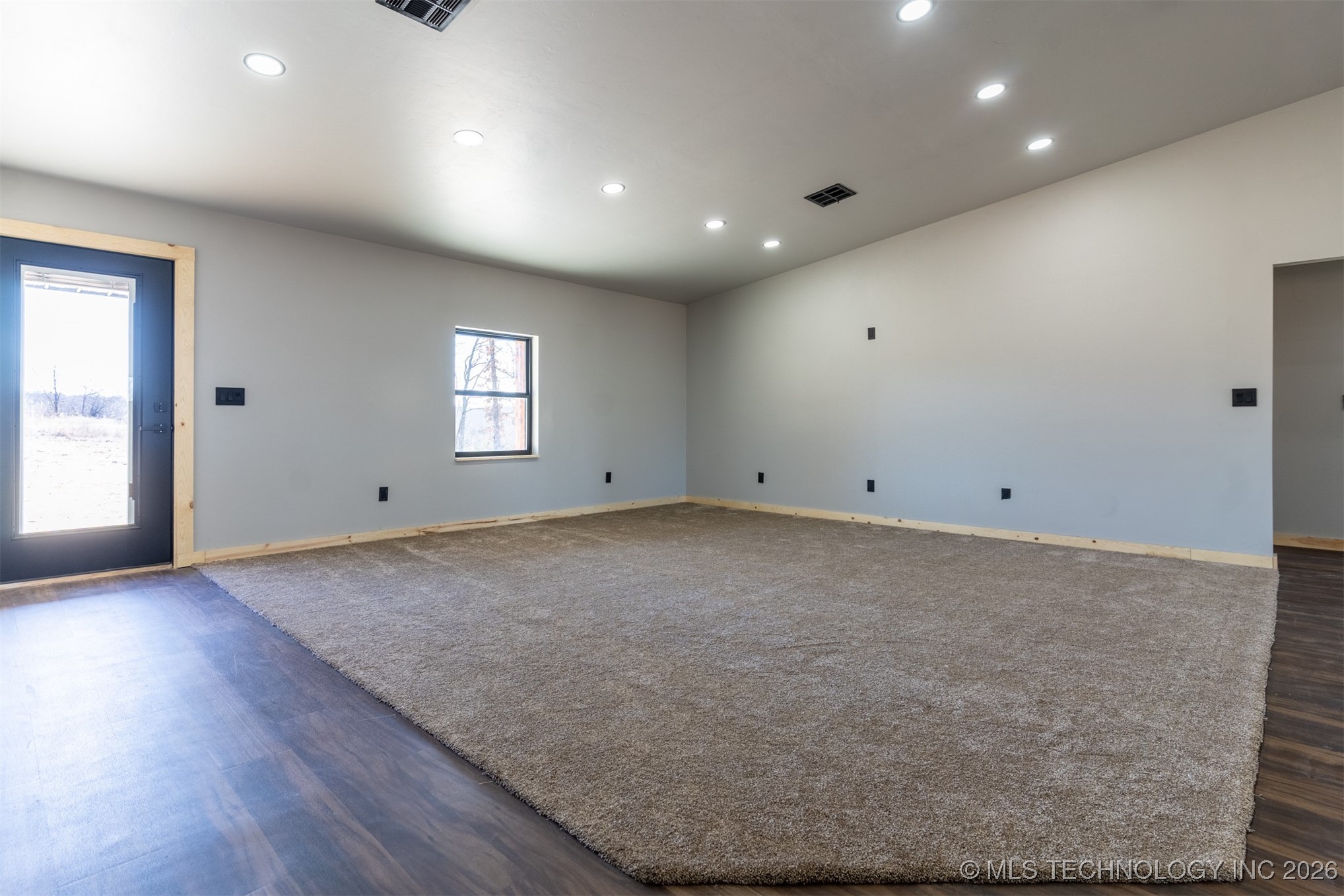 52368 W 148th Street S Property Photo 5