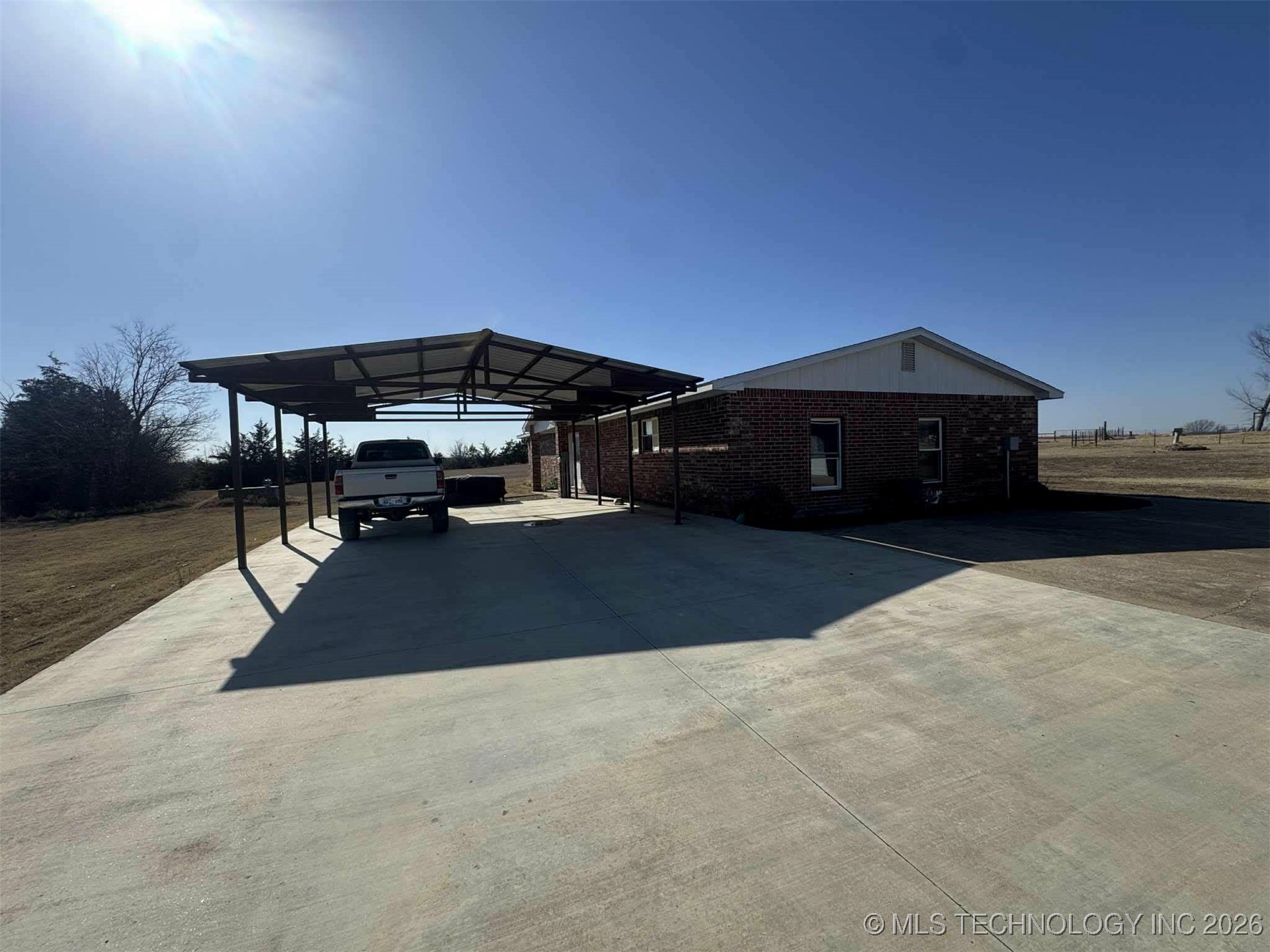 451 Horseshoe Lane Property Photo 4