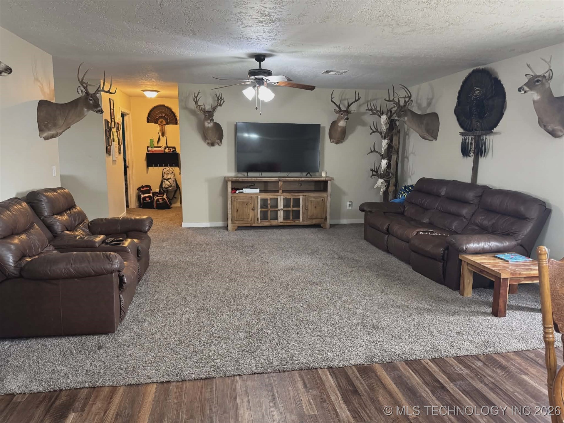 451 Horseshoe Lane Property Photo 6