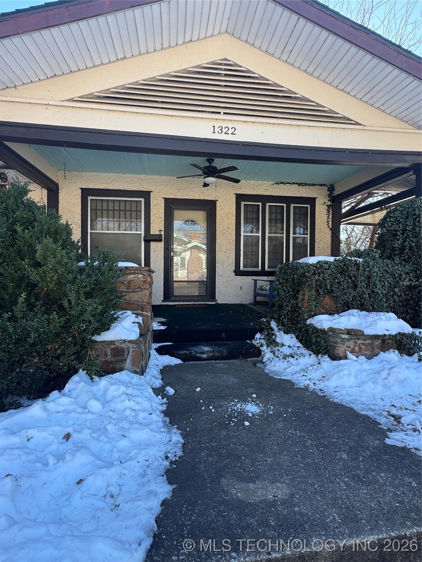 1322 W Easton Place Property Photo 1