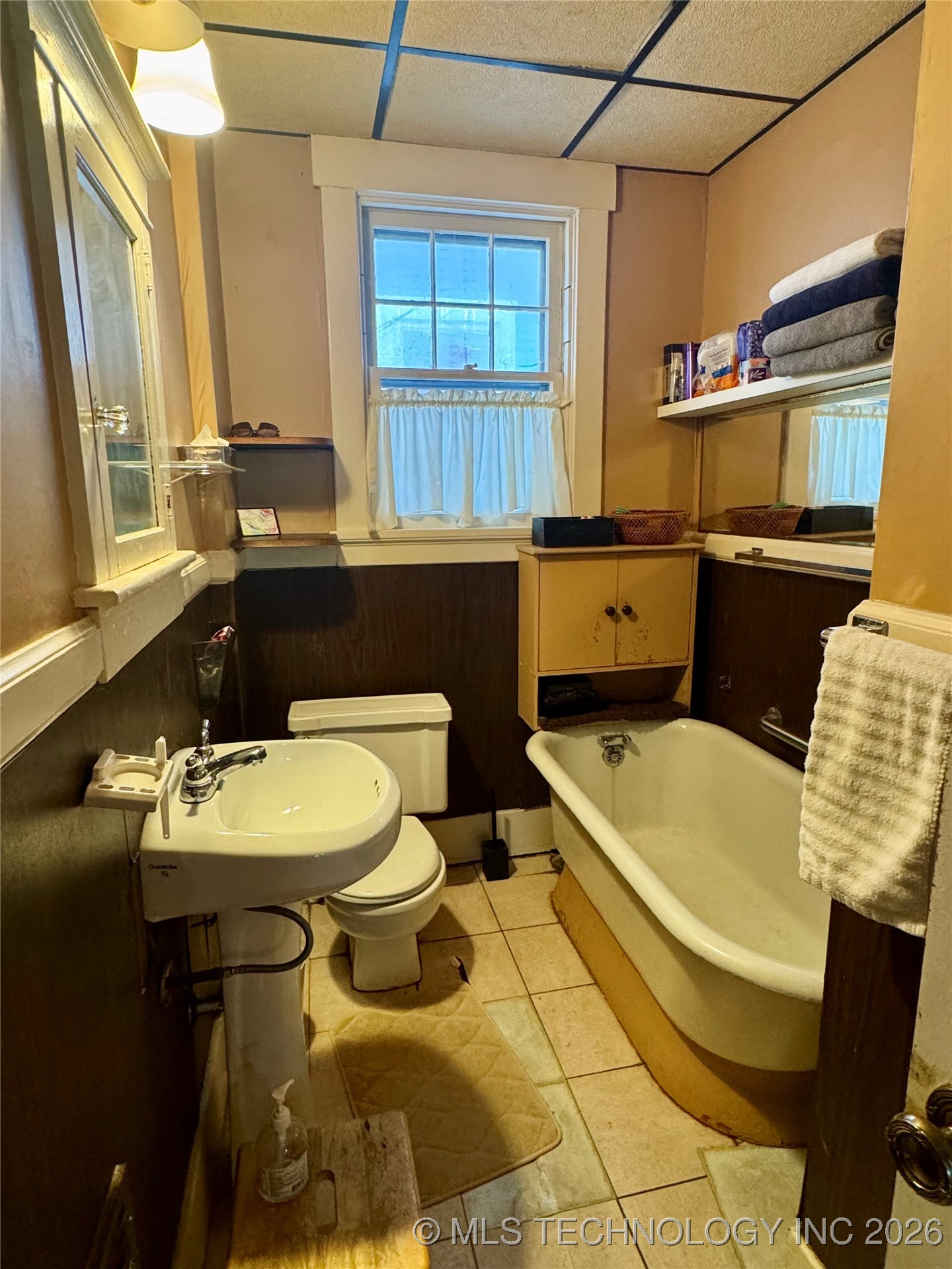 1322 W Easton Place Property Photo 8