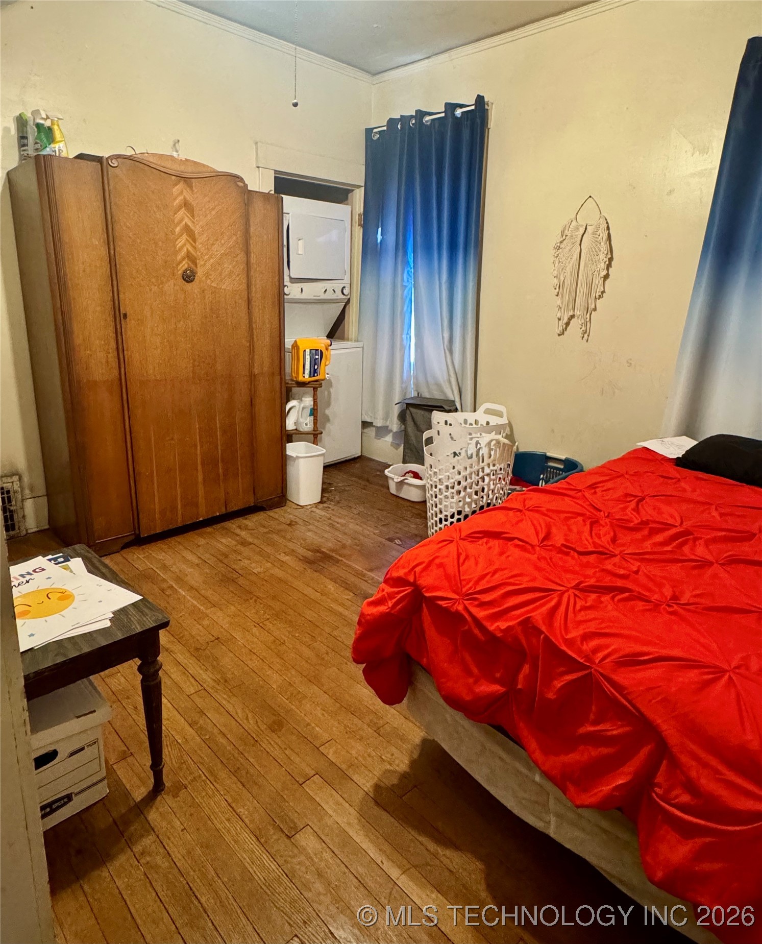 1322 W Easton Place Property Photo 9