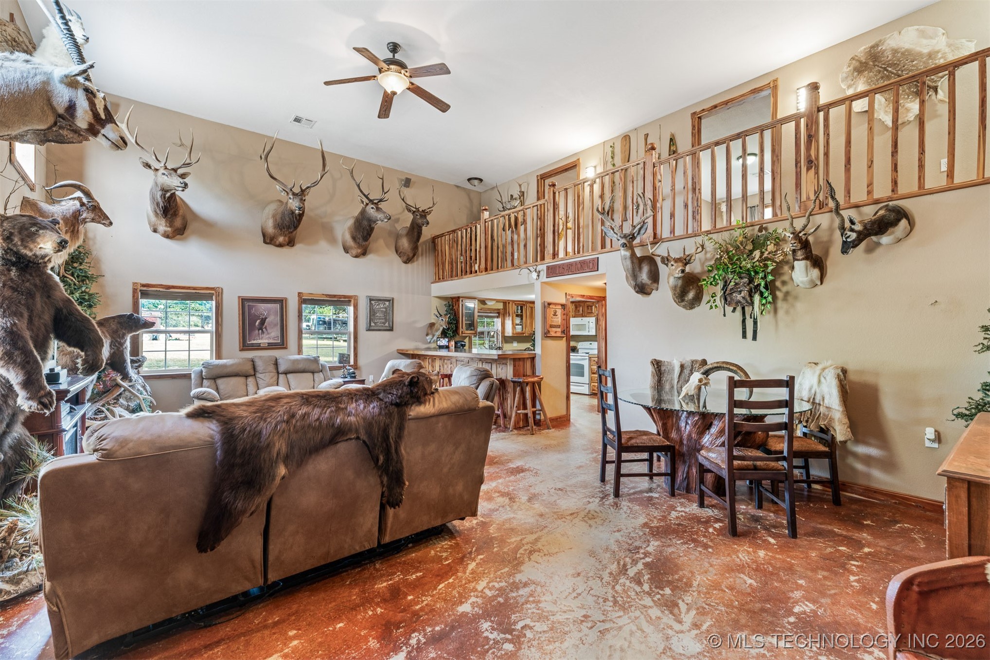 106082 N 3810 Street Property Photo 11