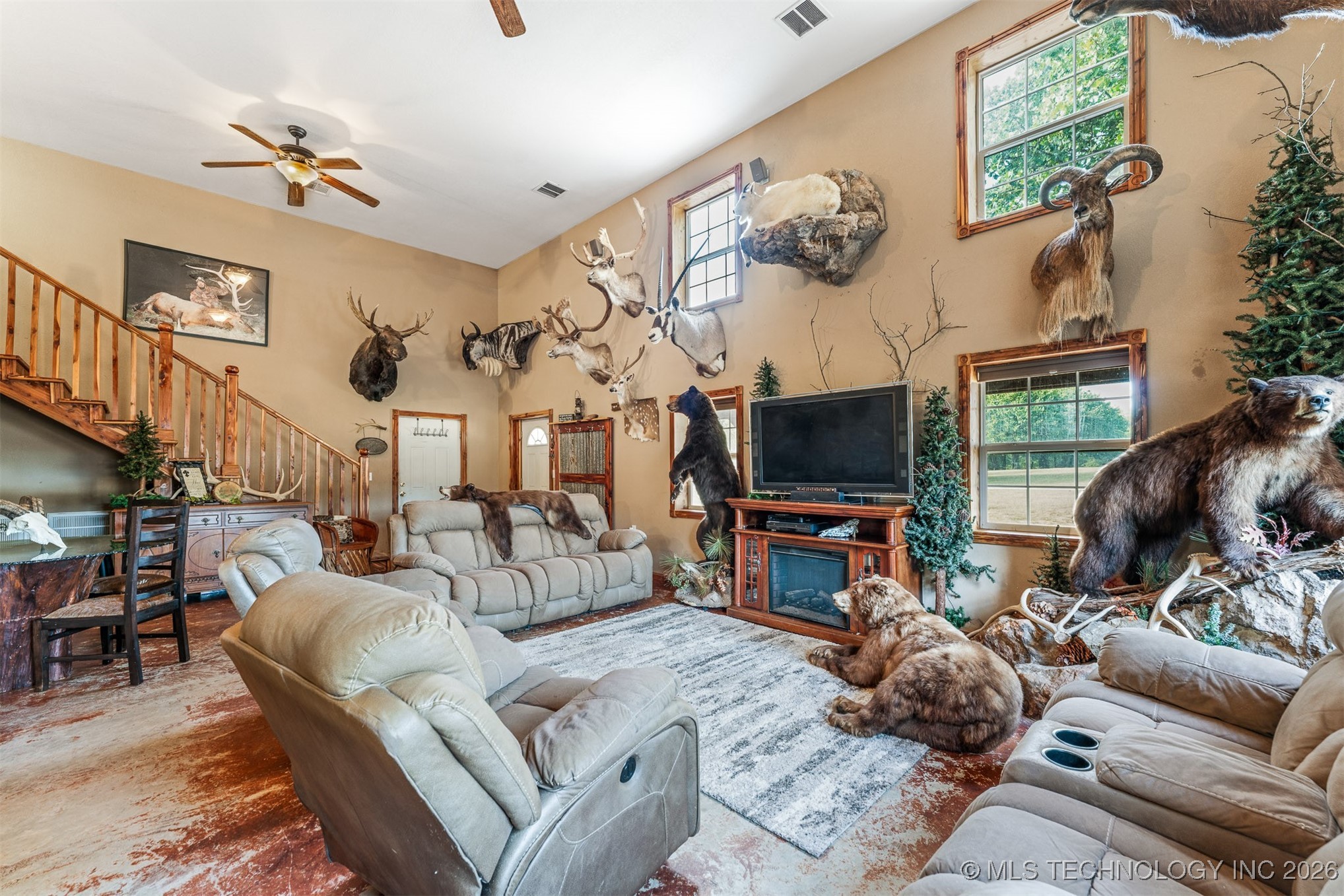 106082 N 3810 Street Property Photo 12