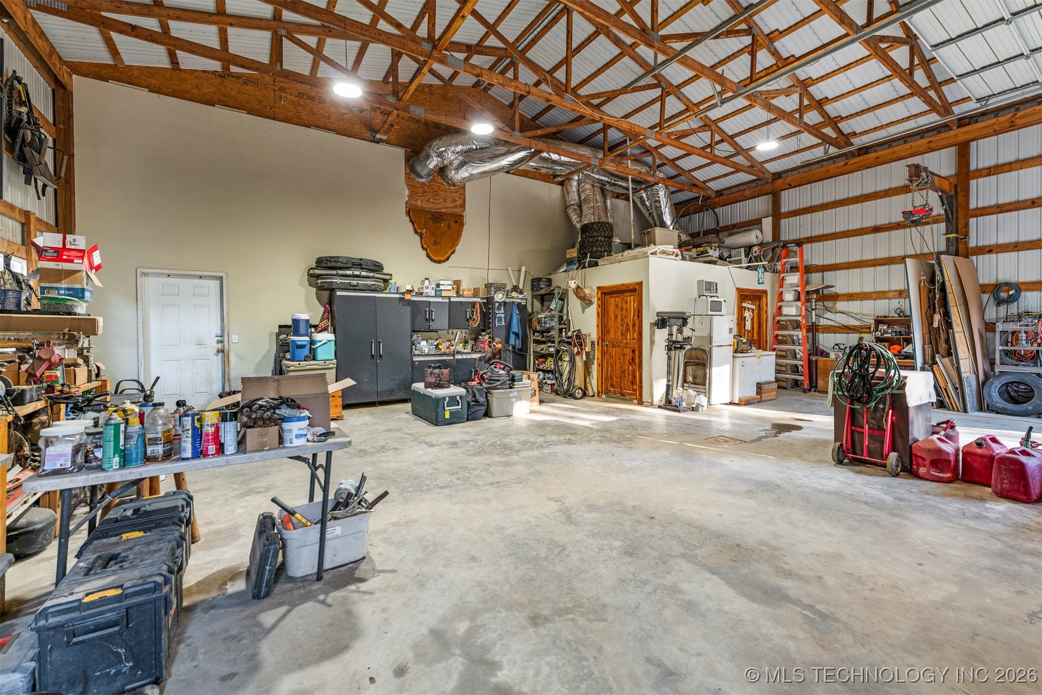 106082 N 3810 Street Property Photo 19