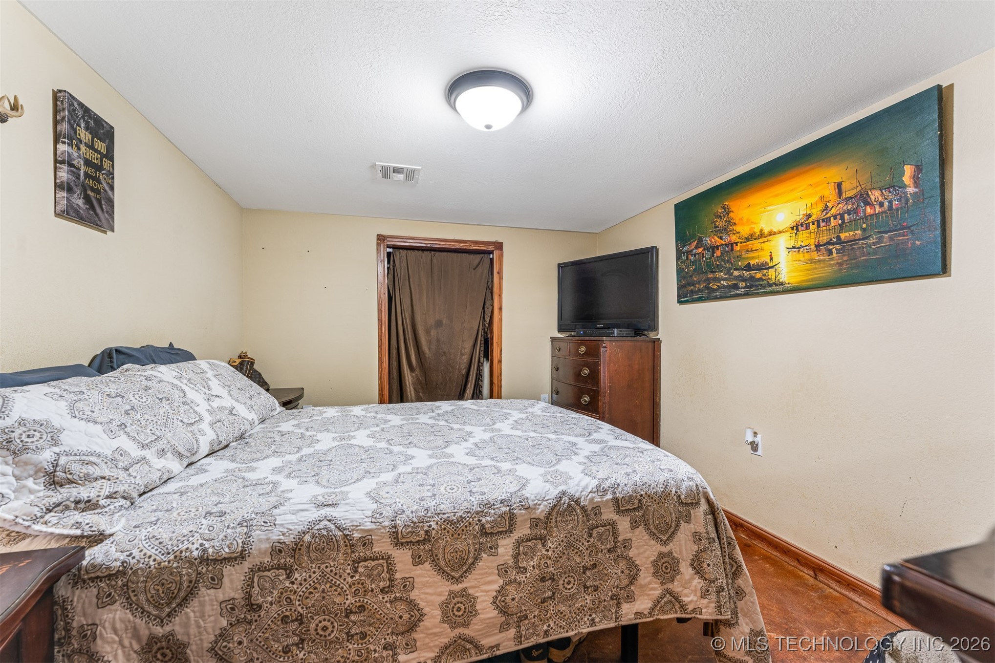 106082 N 3810 Street Property Photo 27