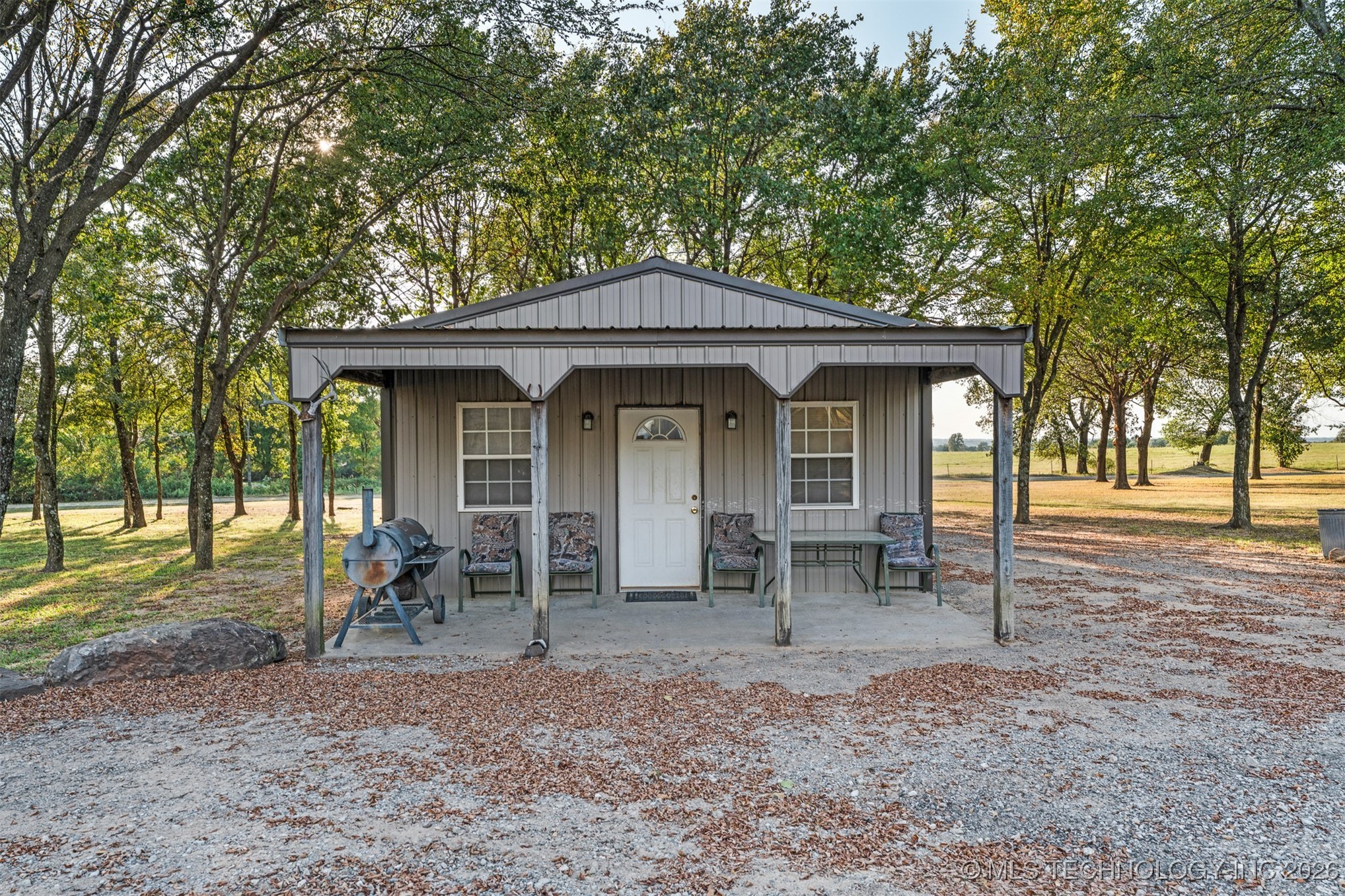 106082 N 3810 Street Property Photo 35