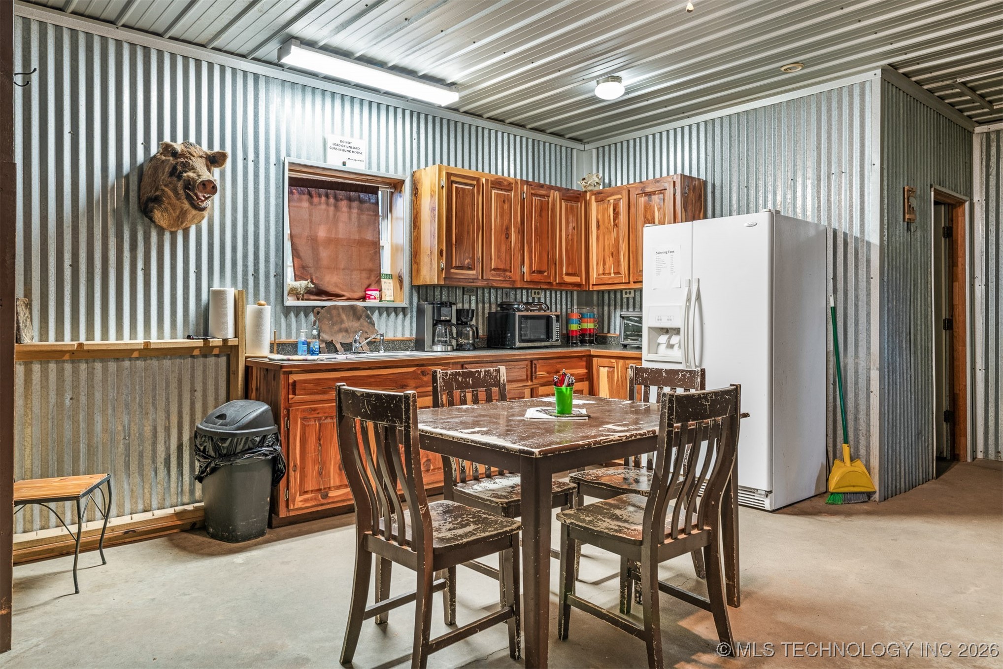 106082 N 3810 Street Property Photo 39