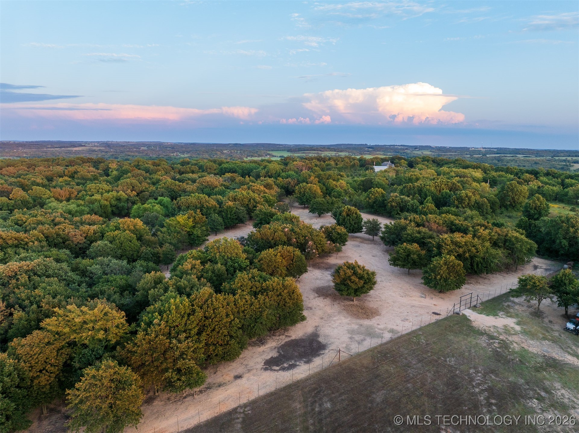 106082 N 3810 Street Property Photo 49