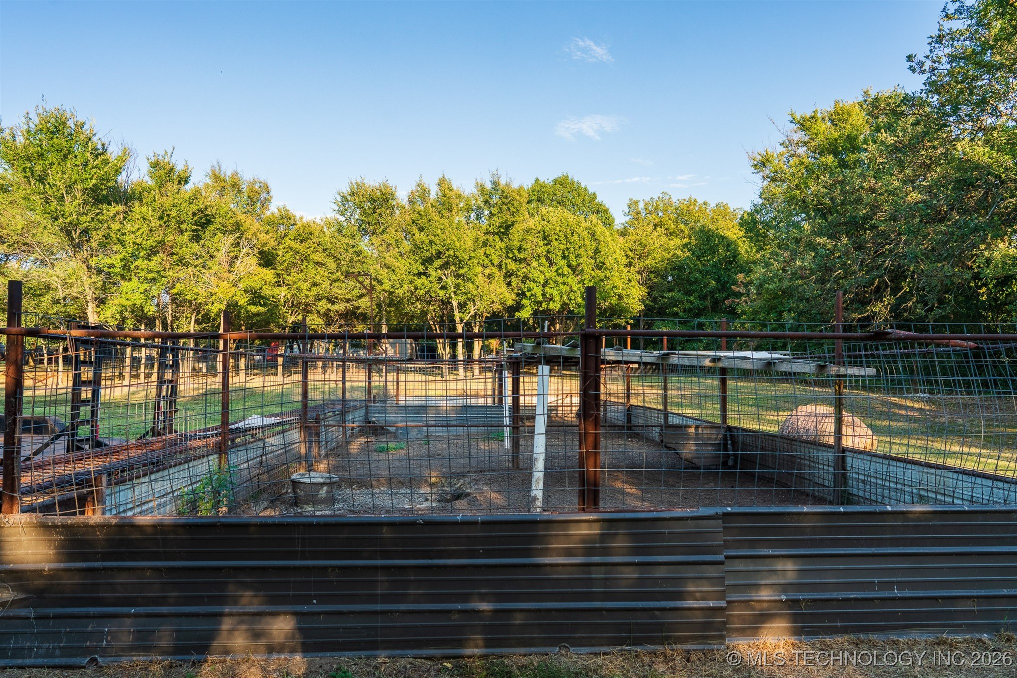 106082 N 3810 Street Property Photo 80