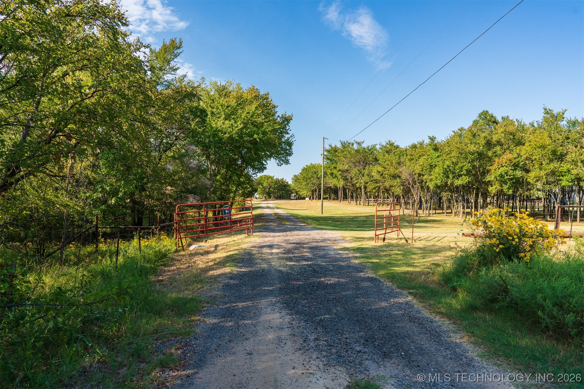 106082 N 3810 Street Property Photo 84
